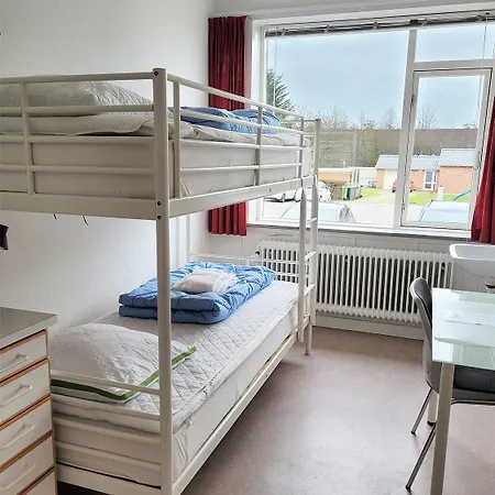 Hostel Og *