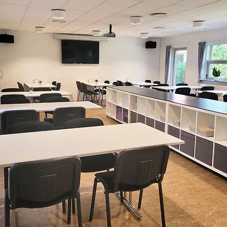 Hostel Og *