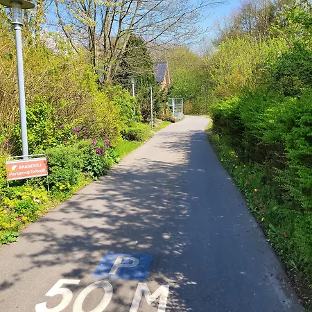 Vandrerhjem Og Århus